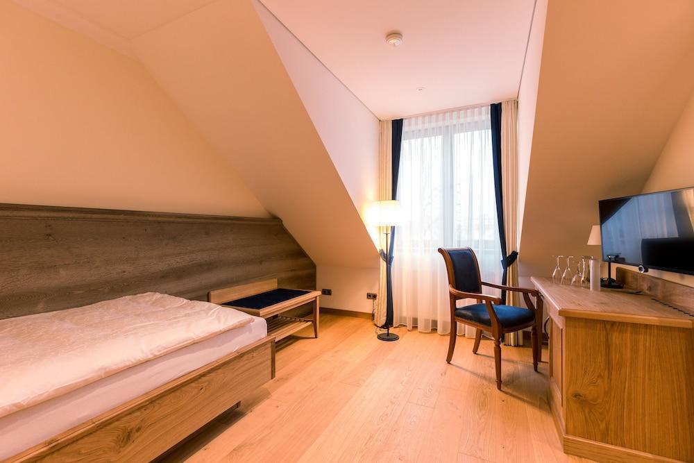 Hotel & Gaststaette Zum Erdinger Weissbraeu Мюнхен Екстер'єр фото