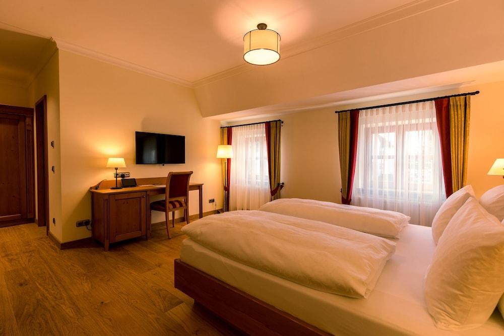Hotel & Gaststaette Zum Erdinger Weissbraeu Мюнхен Екстер'єр фото
