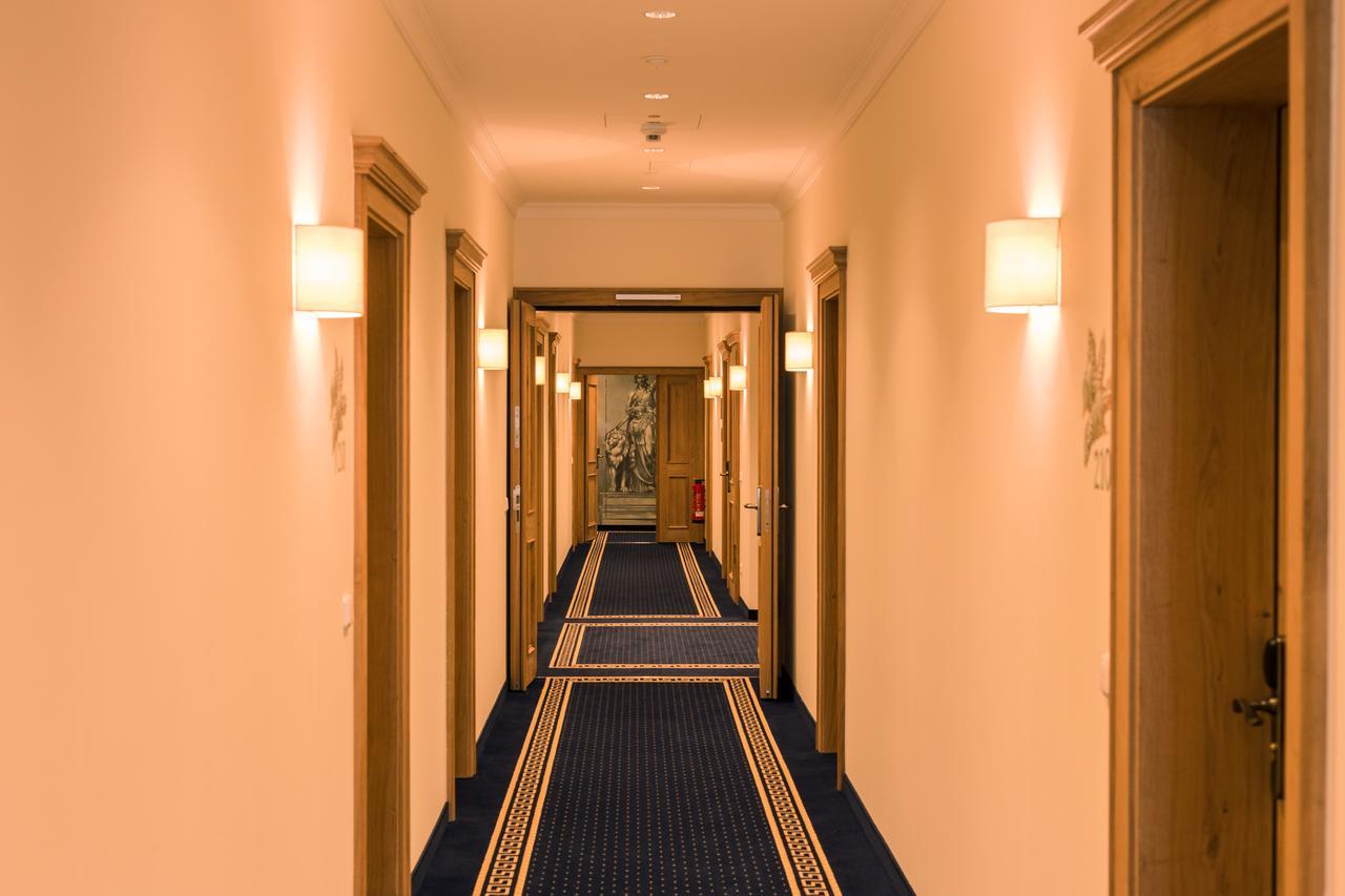 Hotel & Gaststaette Zum Erdinger Weissbraeu Мюнхен Екстер'єр фото