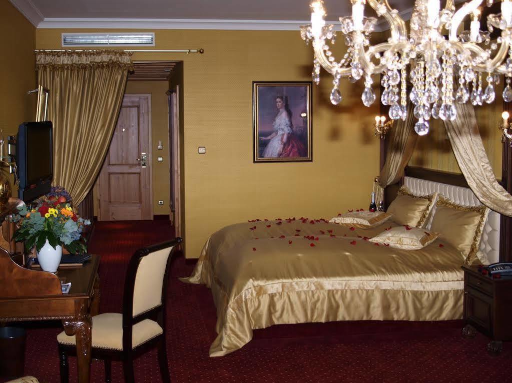 Hotel & Gaststaette Zum Erdinger Weissbraeu Мюнхен Екстер'єр фото