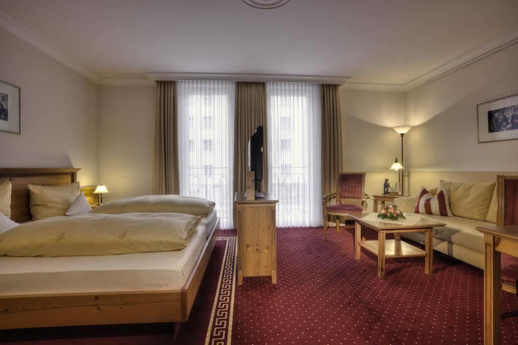 Hotel & Gaststaette Zum Erdinger Weissbraeu Мюнхен Екстер'єр фото
