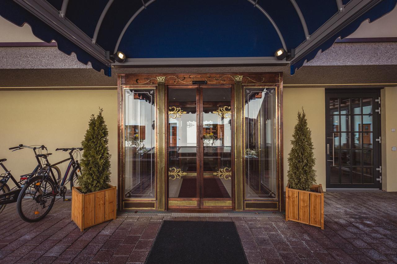 Hotel & Gaststaette Zum Erdinger Weissbraeu Мюнхен Екстер'єр фото